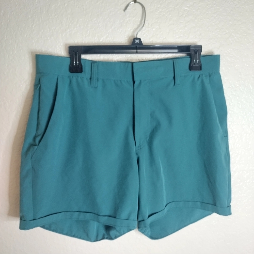 Fabletics Only Shorts Mens Green Stretch Chino Golf Casual Sz M